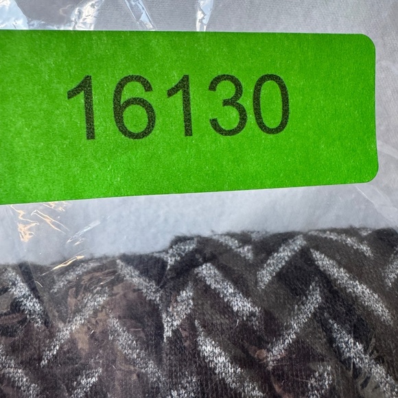 Studio Point‎ Women's Vintage Pull-On Stretchy Mini Skirt Gray/Black Chevron L - Picture 11 of 11